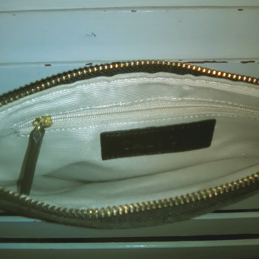 Talbots Small Crossbody Bag - Picture 4 of 4